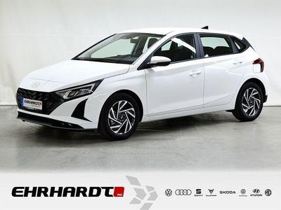 Gebraucht Hyundai i20 Trend 101 PS (74 kW) 2024 Atlas white Limousine