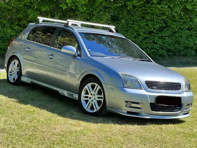 Usata Opel Signum 155 CV (114 kW) 2003 Grigio Utilitaria