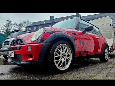 Second-hand Mini ONE Seven 90 CP (66 kW) 2006 Roșu Hatchback