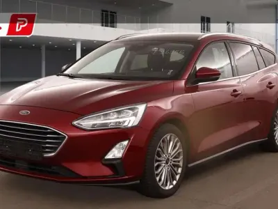 Używany Ford Focus Titanium 125 KM (91 kW) 2019 Czerwony Kombi