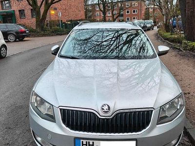 Gebraucht Skoda Octavia Ambition 110 PS (80 kW) 2016 Silber Kleinwagen