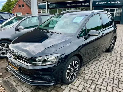 Gebraucht VW Golf IQ Drive 115 PS (84 kW) 2020 Schwarz Van / Kleinbus