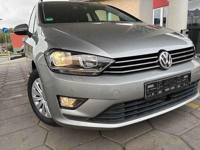 Grau Gebraucht 2014 VW Golf Sportsvan LOUNGE Van / Kleinbus | 12.599 € (Etwas zu teuer)