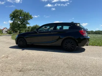 Gebraucht BMW 114 102 PS (75 kW) 2012 Schwarz Kleinwagen