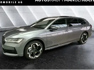 Neu Skoda Superb SportLine 265 PS (194 kW) 2026 Grau Kombi