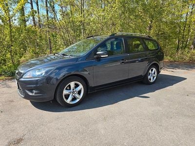 Usata Ford Focus Titanium 101 CV (74 kW) 2011 Grigio Station wagon