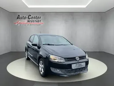 Gebraucht VW Polo Team 69 PS (50 kW) 2010 Schwarz Kleinwagen