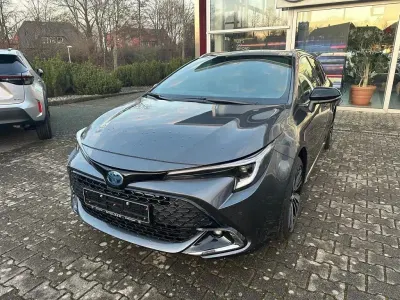 Gebraucht Toyota Corolla 178 PS (130 kW) 2026 Marlingrau metallic Kombi