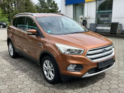 Gebraucht Ford Kuga Titanium 150 PS (110 kW) 2017 Torinobraun metallic SUV