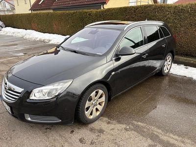 Gebraucht Opel Insignia 160 PS (117 kW) 2010 Schwarz Kombi