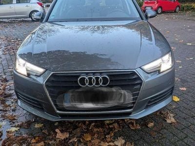 Gebraucht Audi A4 150 PS (110 kW) 2019 Grau Kombi