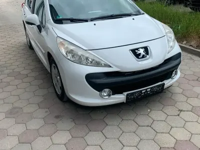 Gebraucht Peugeot 207 95 PS (69 kW) 2008 Weiß Kombi