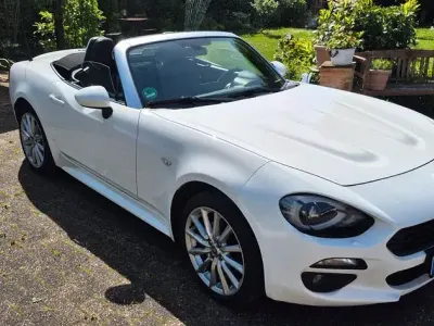 Gebraucht Fiat 124 Spider Lusso 140 PS (102 kW) 2017 Weiß Cabrio