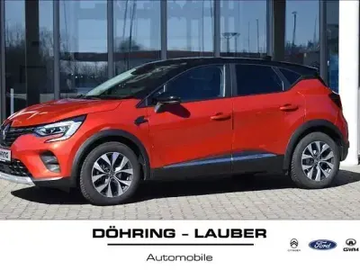 Używany Renault Captur Experience 131 KM (96 kW) 2020 Czerwony SUV