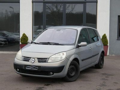 Beige angora Gebraucht 2004 Renault Scénic II Expression Van / Kleinbus | 2.990 € (Fairer Preis)