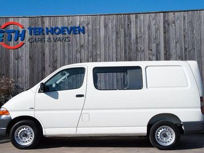 Usata Toyota HiAce 88 CV (64 kW) 2005 Bianco Monovolume