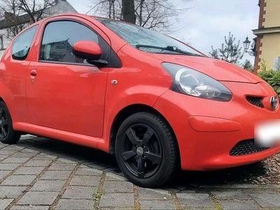 Usata Toyota Aygo 68 CV (50 kW) 2007 Rosso Utilitaria