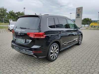 Midnight schwarz metallic Neu 2025 VW Touran Highline Van / Kleinbus | 44.880 €