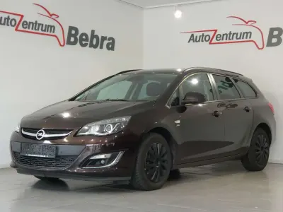 Gebraucht Opel Astra Active 120 PS (88 kW) 2013 Mahogany brown (p2/so) Kombi