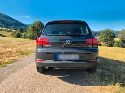 Gebraucht VW Tiguan 125 PS (91 kW) 2016 Grau SUV