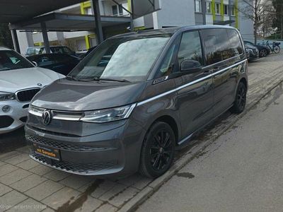 Gebraucht VW Multivan Style 150 PS (110 kW) 2024 Grau Van