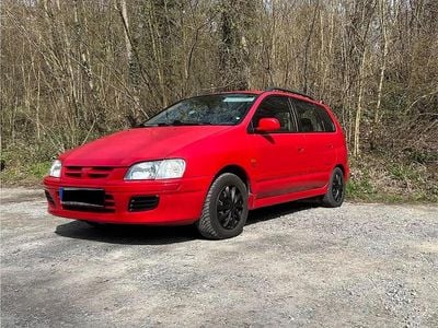 Second-hand Mitsubishi Space Star 122 CP (89 kW) 2000 Roșu Monovolum