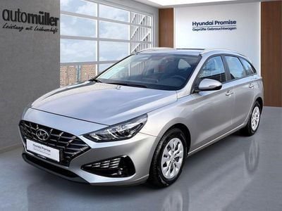 Gebraucht Hyundai i30 Select 120 PS (88 kW) 2024 Silber Limousine