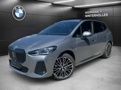 Gebraucht BMW 230e Active Tourer M Sport 326 PS (239 kW) 2025 Grau Van / Kleinbus