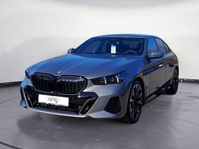 Neu BMW 540 M Sport 303 PS (222 kW) 2026 Grau Limousine