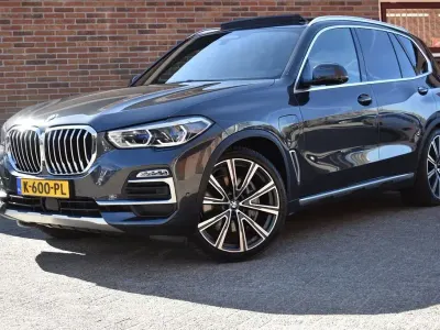 Begagnad BMW X5 Executive 286 HK (210 kW) 2021 Grå SUV