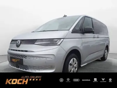 Gebraucht VW Multivan Basis 150 PS (110 kW) 2025 Silber Van / Kleinbus