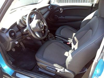Gebraucht Mini ONE 120 PS (88 kW) 2017 Blau Kleinwagen