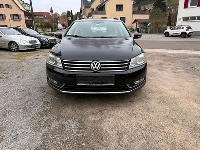 Gebraucht VW Passat 140 PS (102 kW) 2012 Schwarz Kombi