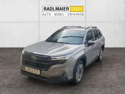Nouă Subaru Forester Exclusive+ 136 CP (100 kW) 2026 Gri SUV
