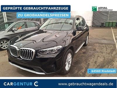 Gebraucht BMW X3 Sport Line 190 PS (139 kW) 2022 Schwarz 2 SUV
