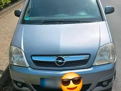 Gebraucht Opel Meriva 105 PS (77 kW) 2009 Silber Van / Kleinbus