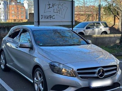 gebraucht Mercedes A180 (BlueEFFICIENCY) 7G-DCT Urban