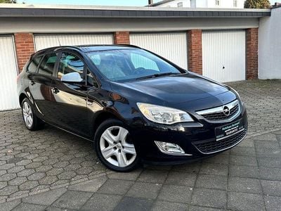 Gebraucht Opel Astra Design Edition 125 PS (91 kW) 2011 Schwarz Kombi