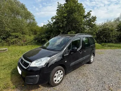 Occasion Peugeot Partner Tepee 119 PK (87 kW) 2016 Zwart MPV