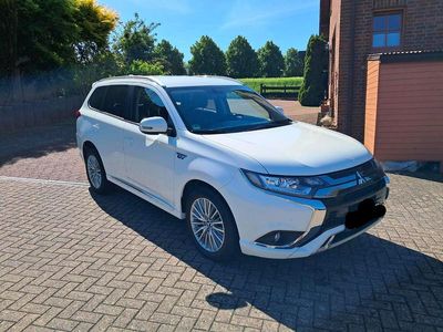 Mitsubishi Outlander P-HEV