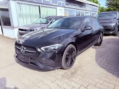 Gebraucht Mercedes C200 Avantgarde 204 PS (150 kW) 2021 Schwarz Kombi