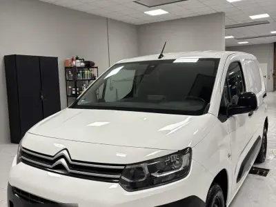 Gebraucht Citroën Berlingo 131 PS (96 kW) 2019 Weiß Van / Kleinbus