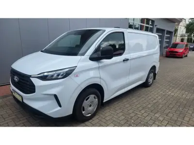 Gebraucht Ford Transit Custom 110 PS (80 kW) 2024 Frozen white Van