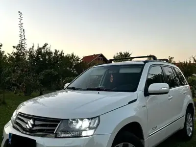Gebraucht Suzuki Vitara 129 PS (94 kW) 2014 Weiß SUV