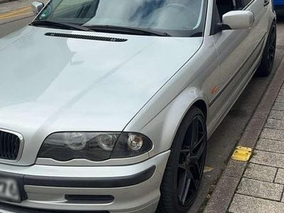 Usata BMW 318 120 CV (88 kW) 2000 Argento Berlina