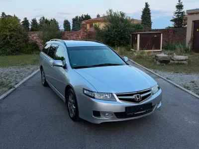 Gebraucht Honda Accord 155 PS (114 kW) 2008 Silber Kombi