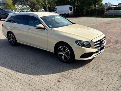Mercedes E220