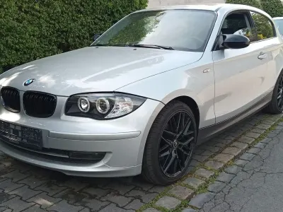 Gebraucht BMW 118 Sport Line 143 PS (105 kW) 2009 Grau Kleinwagen