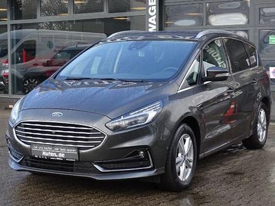 Gebraucht Ford S-MAX Titanium 190 PS (139 kW) 2022 Grau Van / Kleinbus