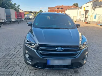 Second-hand Ford Kuga ST-Line 150 CP (110 kW) 2020 Gri SUV
